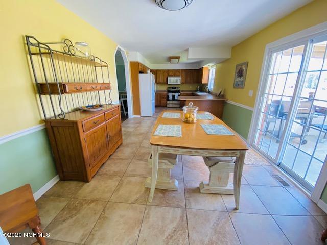 190 Cyrus Pollard Road Newport, NC 28570 - Photo 13 of 38 IMG_3162