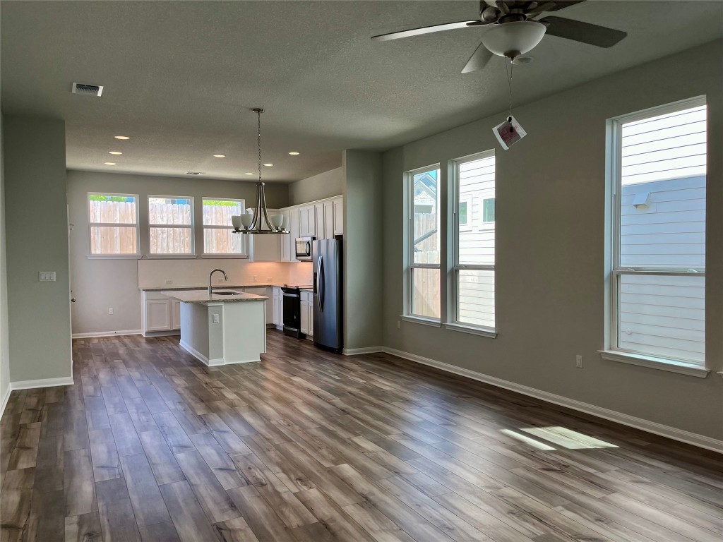 320 Creek Road, Unit 301 Dripping Springs, TX 78620 - Photo 3 of 15