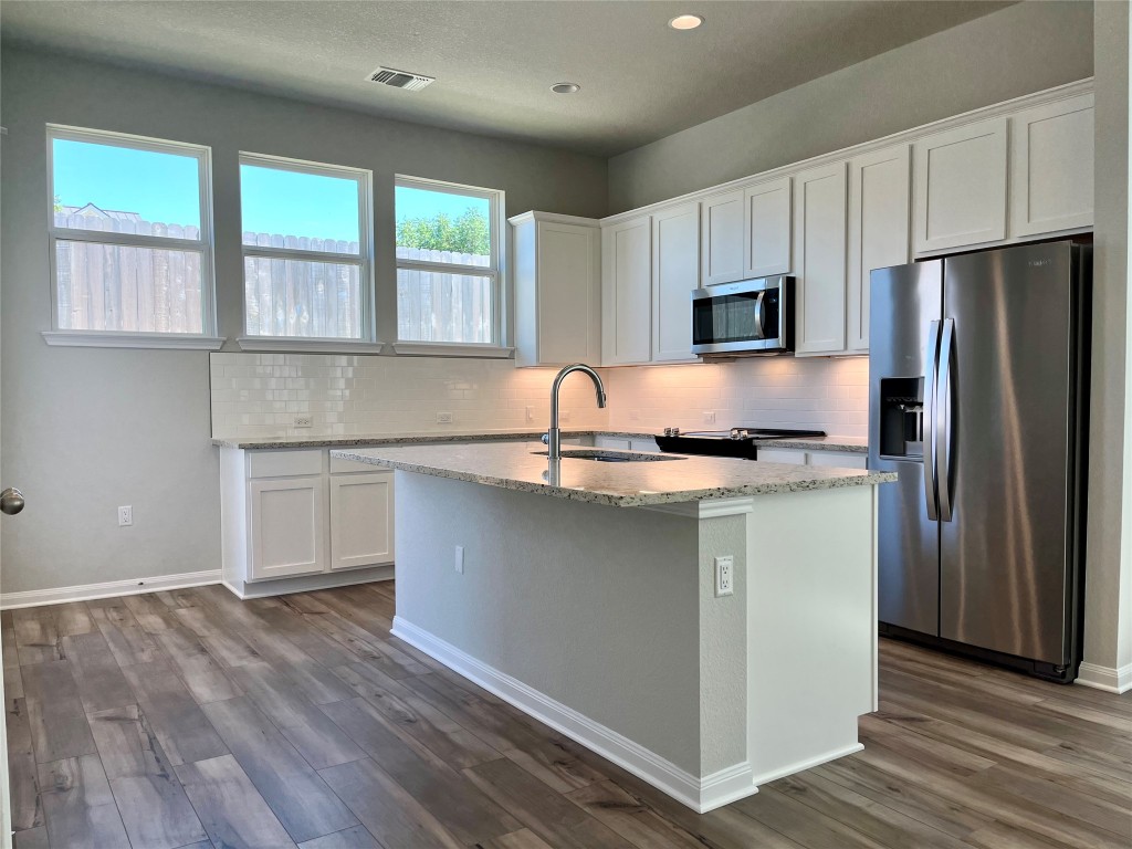 320 Creek Road, Unit 301 Dripping Springs, TX 78620 - Photo 4 of 15