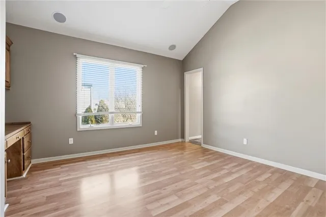 $520,000 | 2300 Northeast Silver Spring Lane, Lee's Summit, MO 64086