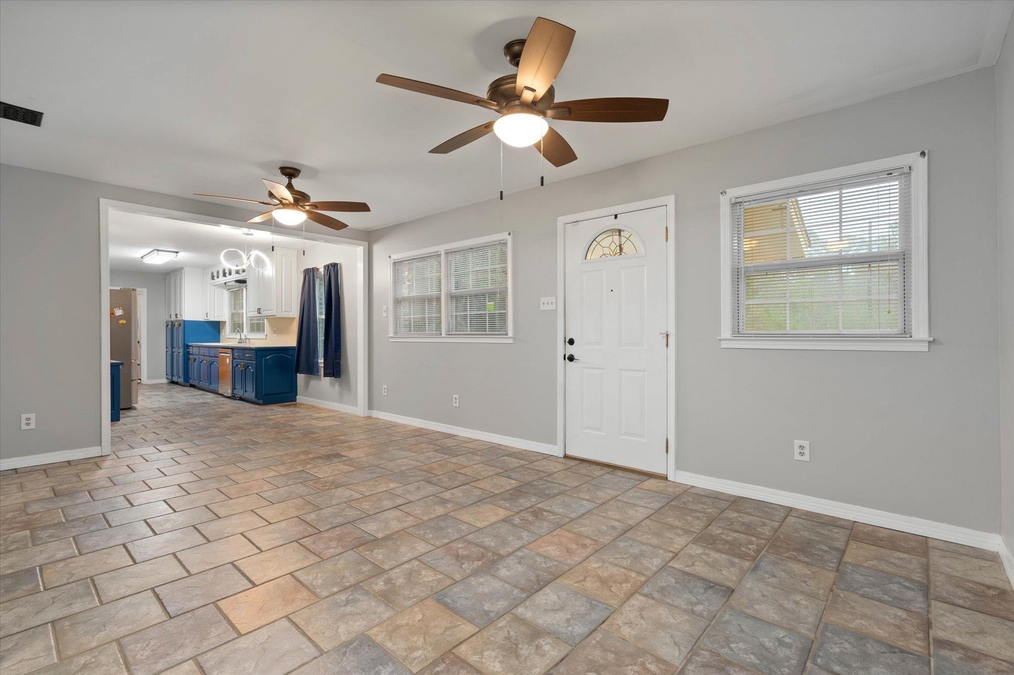 409 Byron Avenue East Mobile, AL 36609 - Photo 14 of 26