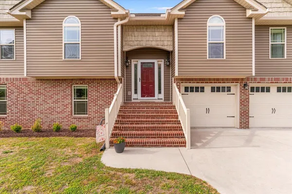 $475,000 | 1065 Country Meadows Lane, Dalton, GA 30721
