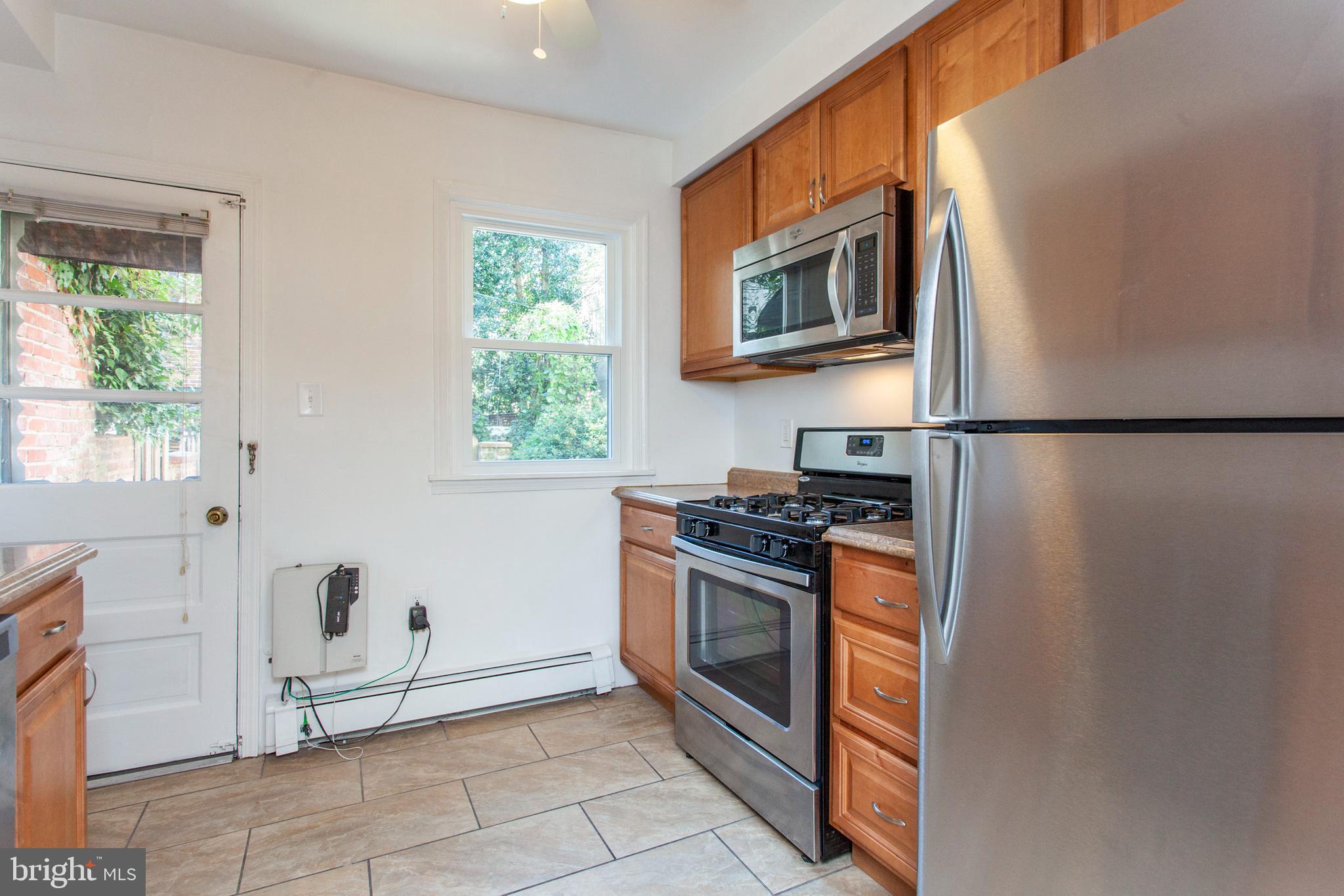 2204 Brown Street Philadelphia, PA 19130 - Photo 10 of 25 Gallery Image 10