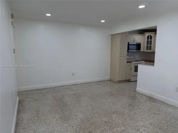 $1,950 | 11437 Southwest 7th Terrace, Unit 11439, Sweetwater, FL 33174