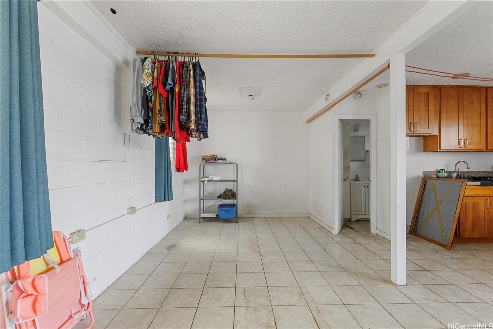 219 Kalihi Street Honolulu, HI 96819 - Photo 8 of 25 a view of a walk in closet