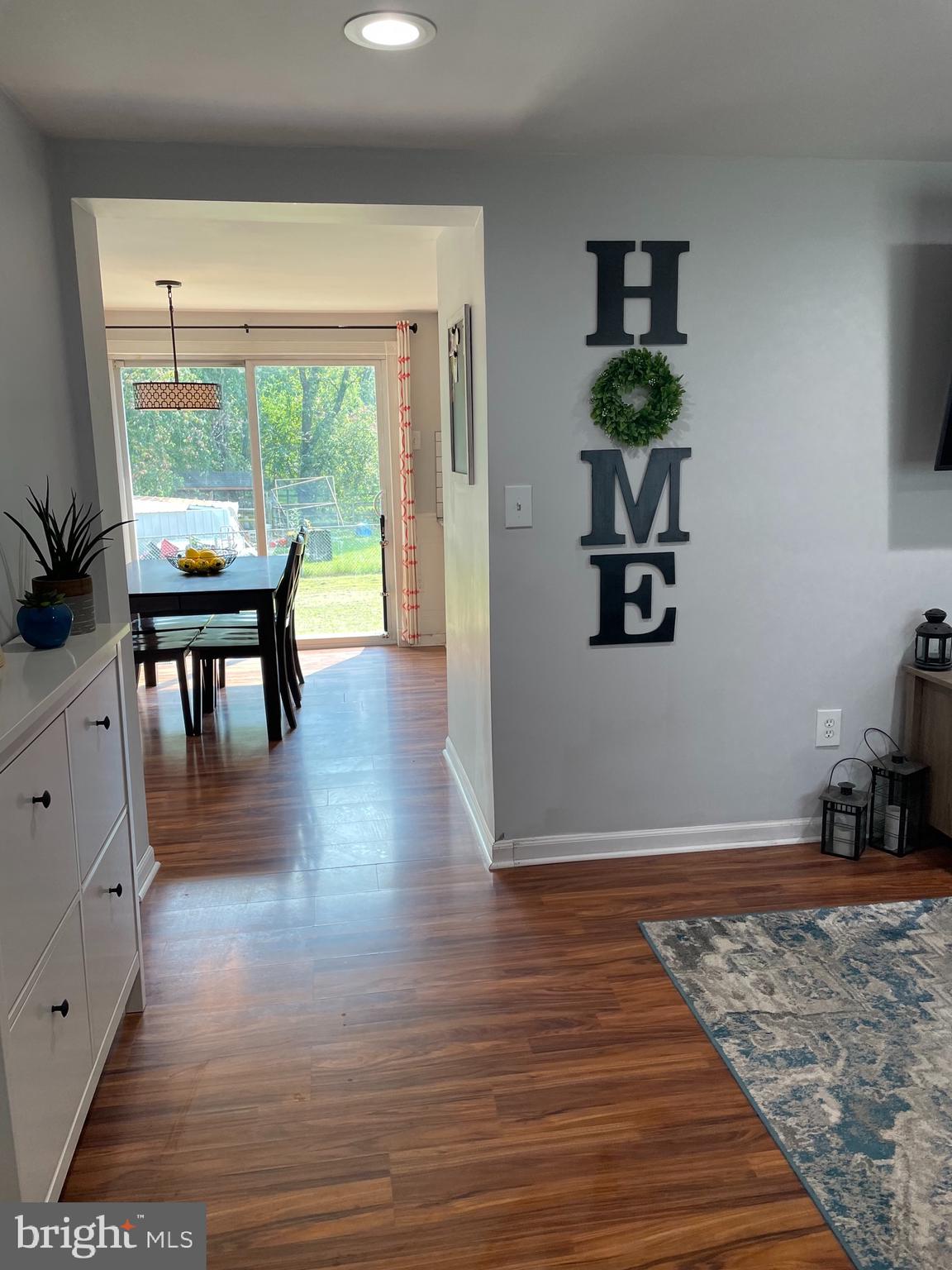 7723 North Point Creek Road Baltimore, MD 21219 - Photo 4 of 15