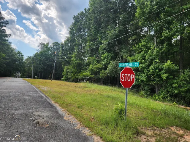 a view of a outdoor space