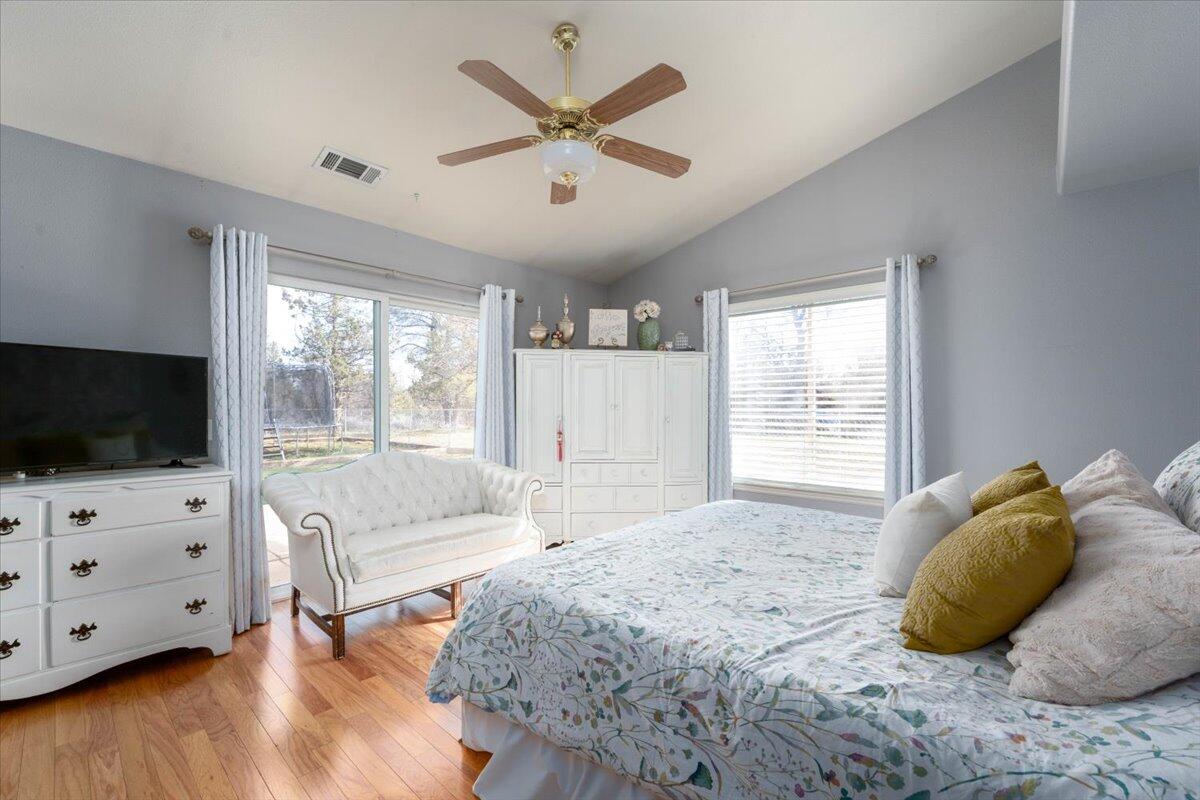 43139 Shoshoni Loop Fall River Mills, CA 96028 - Photo 15 of 57 21-43139 Shoshoni Loop (12 of 55)