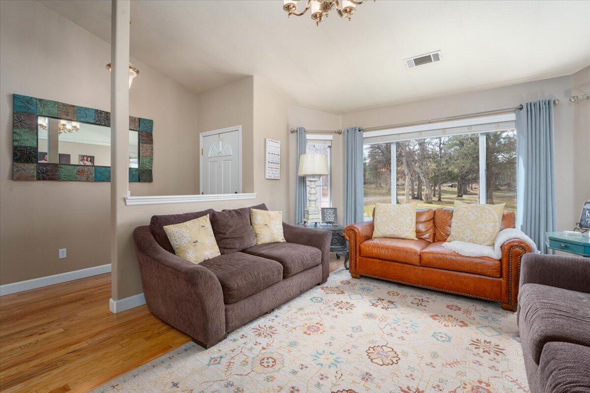 43139 Shoshoni Loop Fall River Mills, CA 96028 - Photo 4 of 57 10-43139 Shoshoni Loop (8 of 55)