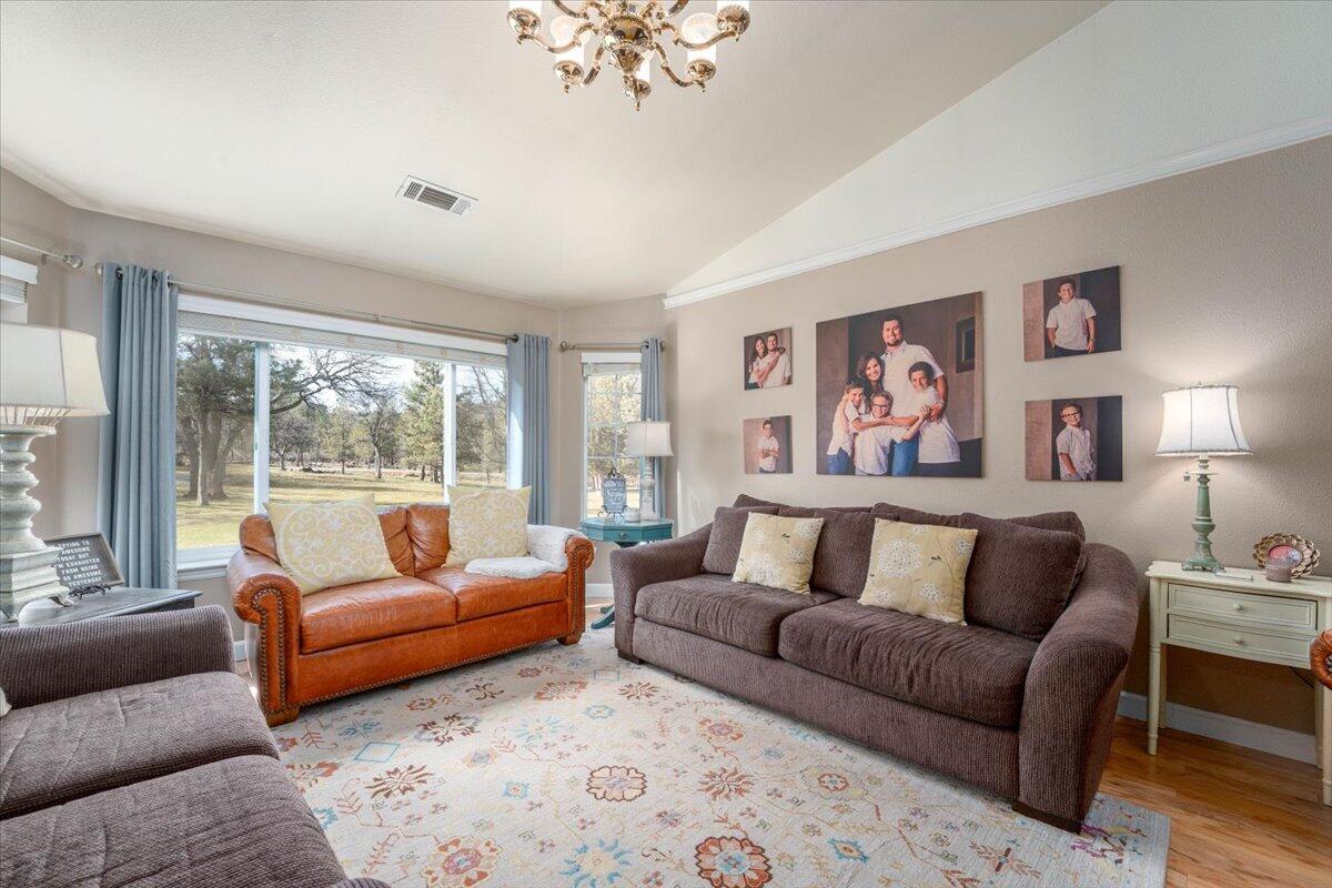 43139 Shoshoni Loop Fall River Mills, CA 96028 - Photo 5 of 57 11-43139 Shoshoni Loop (9 of 55)