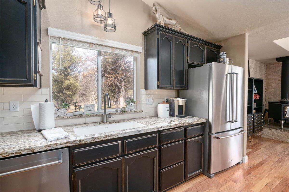 43139 Shoshoni Loop Fall River Mills, CA 96028 - Photo 9 of 57 15-43139 Shoshoni Loop (5 of 55)