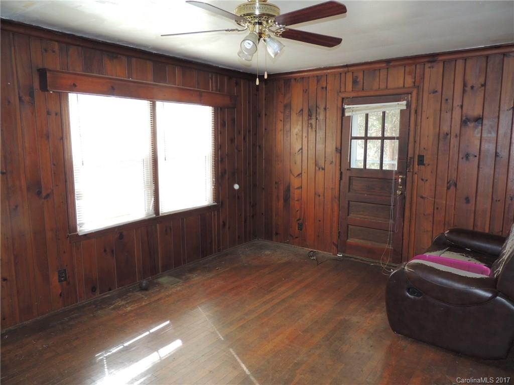 2736 Mayflower Road, Unit 27 Charlotte, NC 28208 - Photo 3 of 9 Gallery Image 3