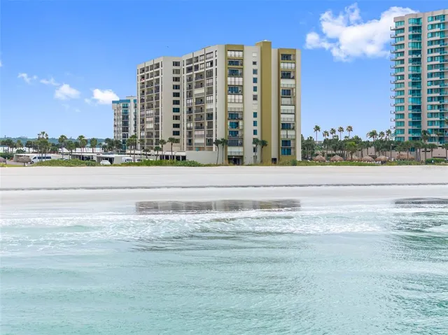 $859,000 | 1480 Gulf Boulevard, Unit 204, Clearwater Beach, FL 33767