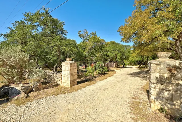 $999,000 | 120 Cedar Bend Road, Wimberley, TX 78676