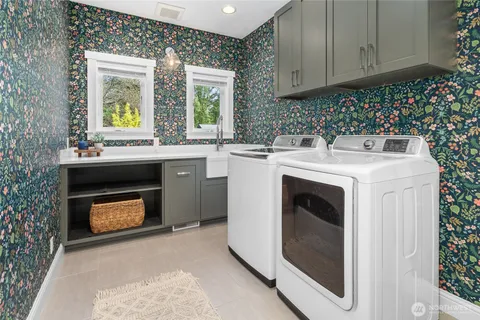 a view of washer and dryer