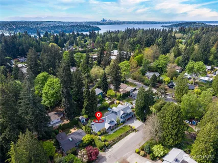 $3,398,000 | 6219 89th Avenue Southeast, Mercer Island, WA 98040