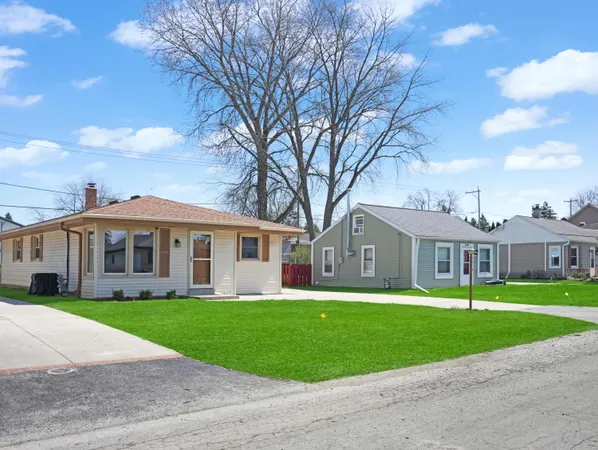 $365,000 | 4224 South 91st Street, Greenfield, WI 53228