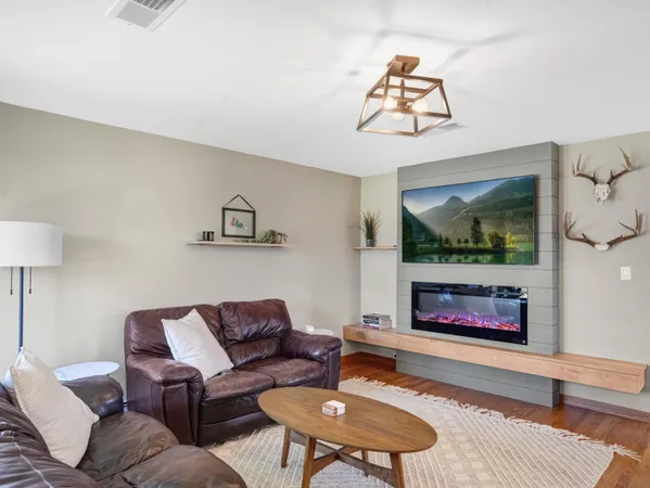 $365,000 | 4224 South 91st Street, Greenfield, WI 53228