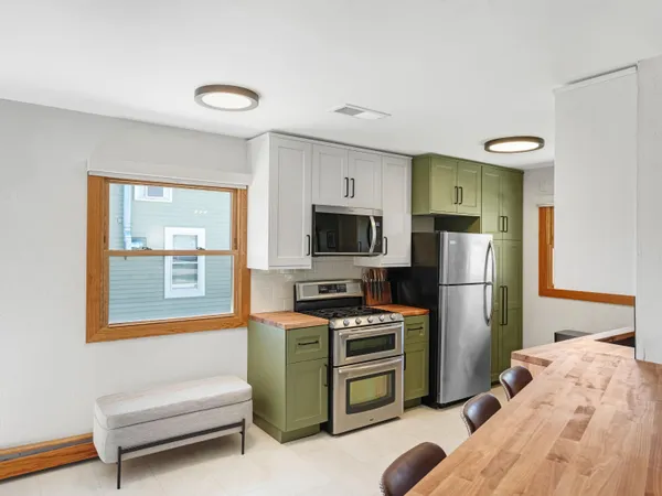 $365,000 | 4224 South 91st Street, Greenfield, WI 53228
