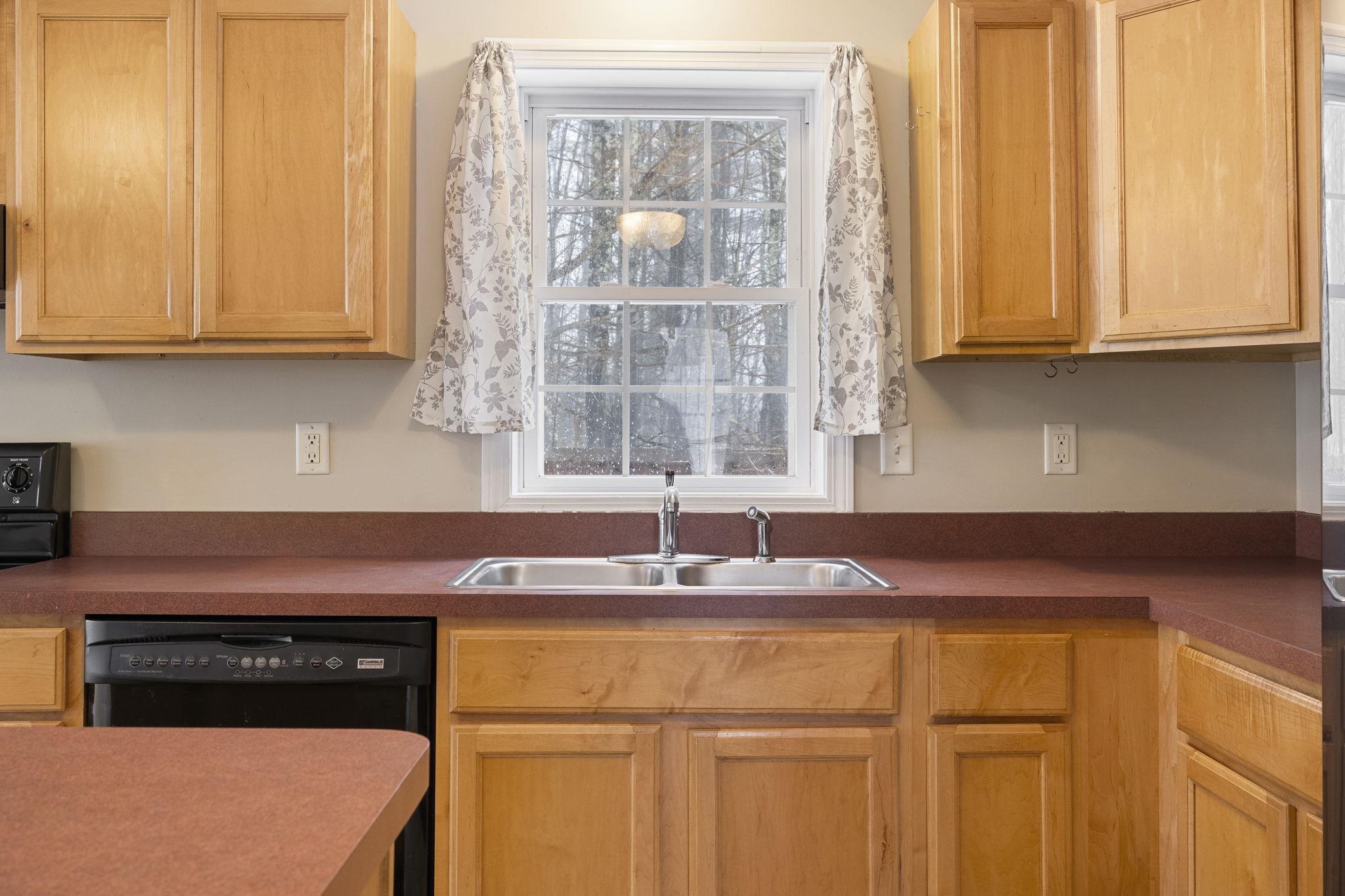 9 Northview Road Gilford, NH 03249 - Photo 10 of 40 Gallery Image 10
