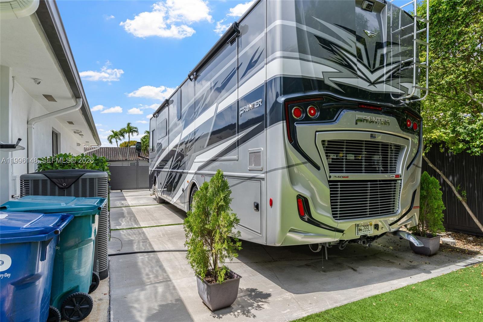 10625 Southwest 79th Place Miami, FL 33156 - Photo 32 of 40