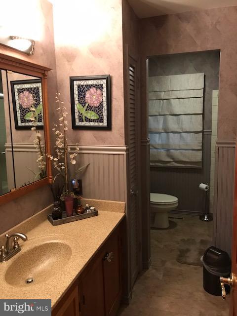 8107 Anita Road Baltimore, MD 21208 - Photo 19 of 30 Bath