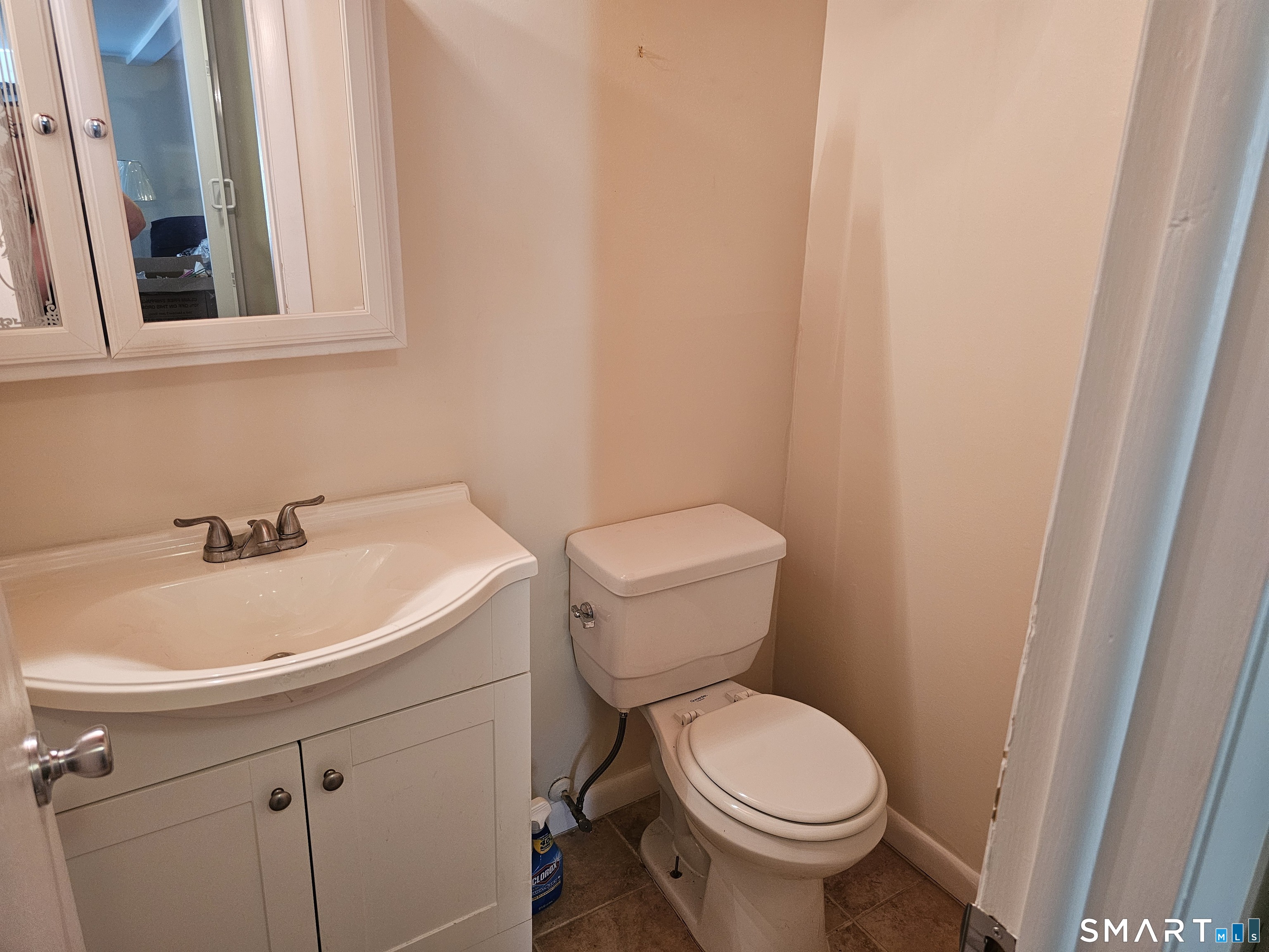 18 Meryl Court Groton, CT 06340 - Photo 7 of 22