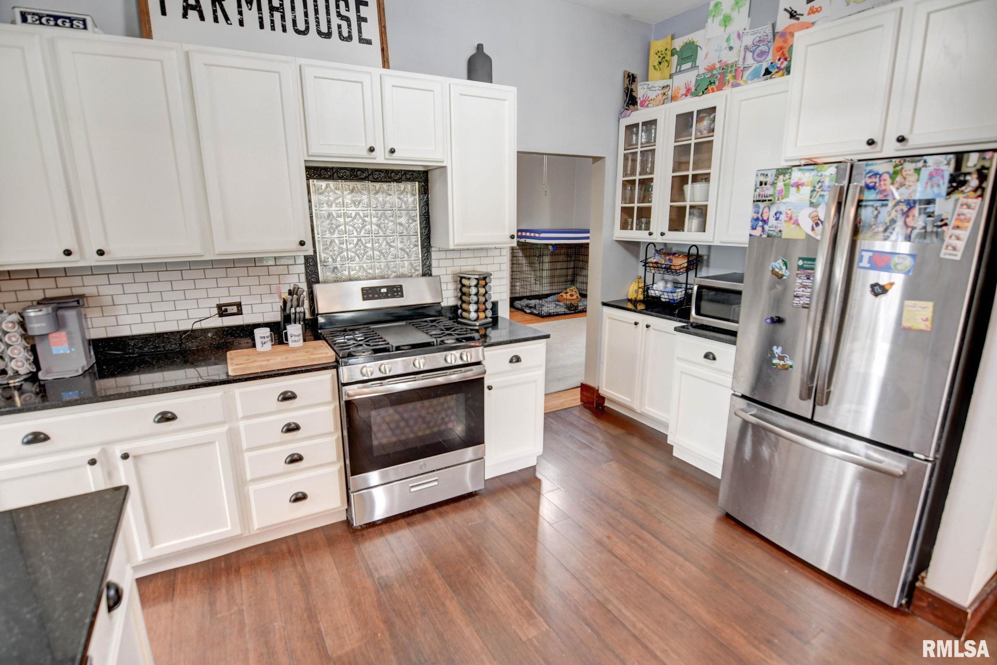 6072 Iron Bridge Road Chatham, IL 62629 - Photo 3 of 50