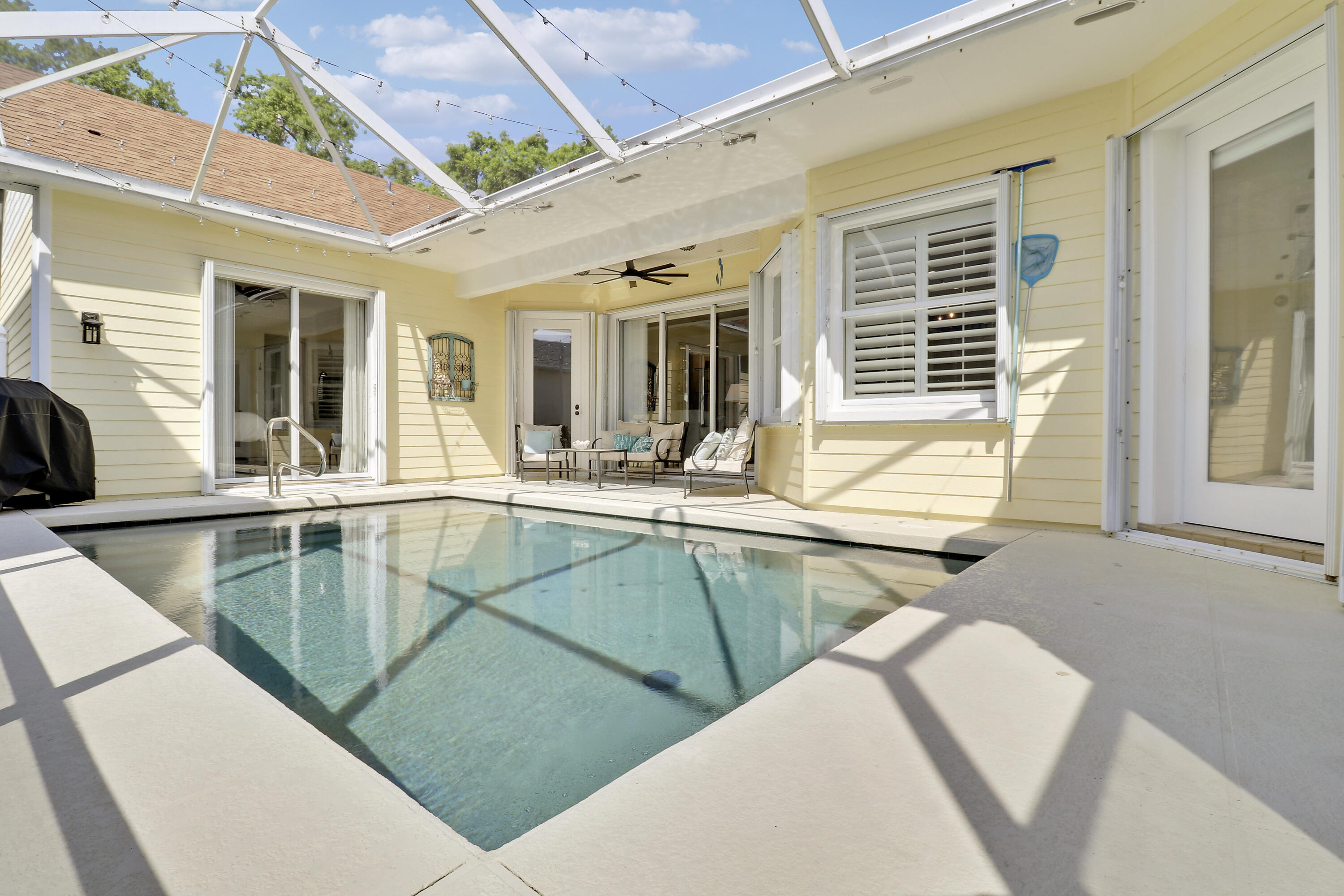 511 Sweet Bay Circle Jupiter, FL 33458 - Photo 36 of 53 Pool
