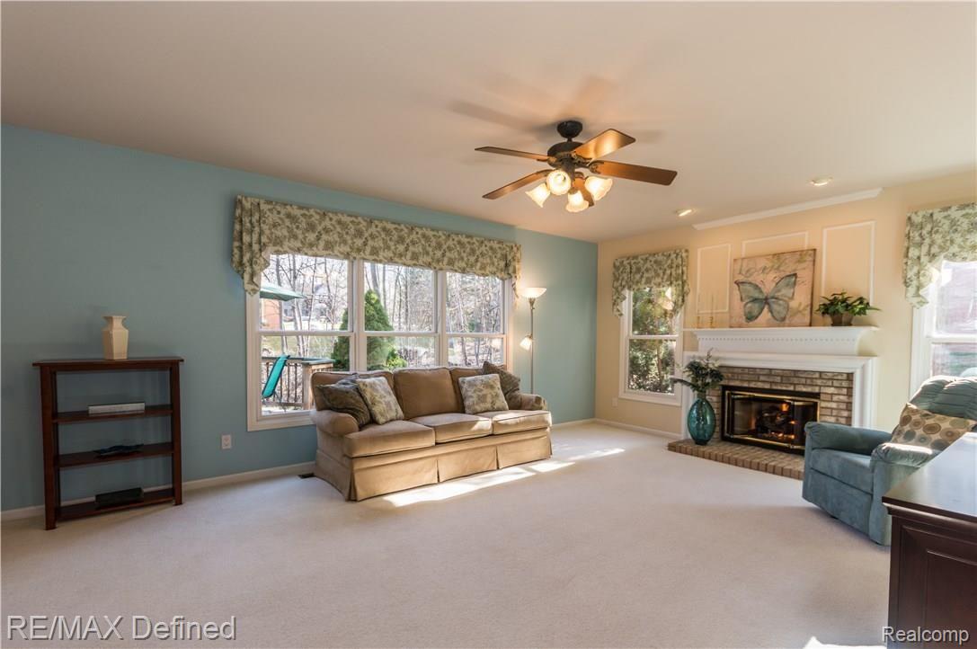 3819 Red Root Road Lake Orion, MI 48360 - Photo 24 of 37 Bright & Sunny Great Room