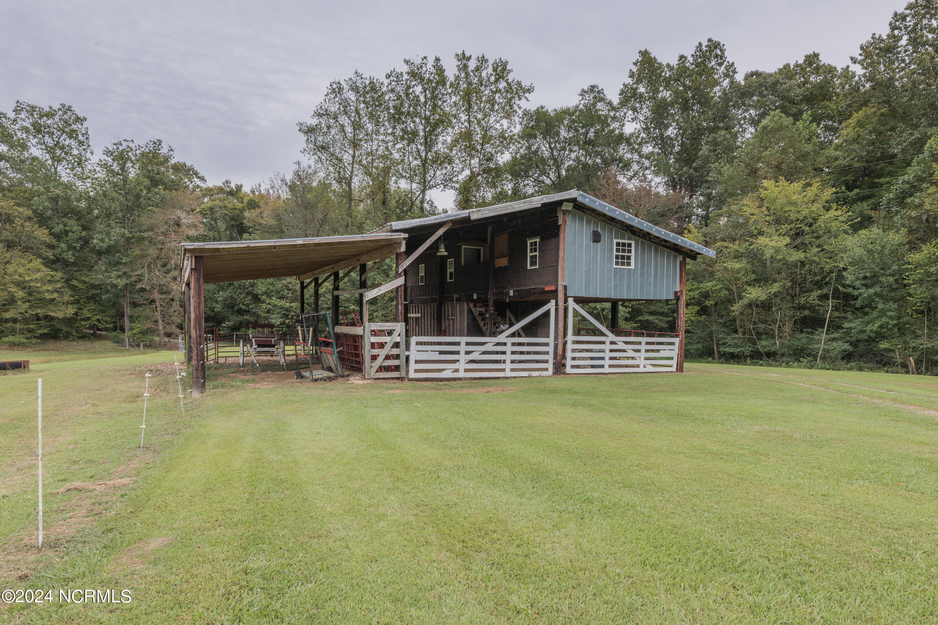 254 Jenkins Road Jacksonville, NC 28540 - Photo 23 of 38 _MG_5549-Enhanced-NR