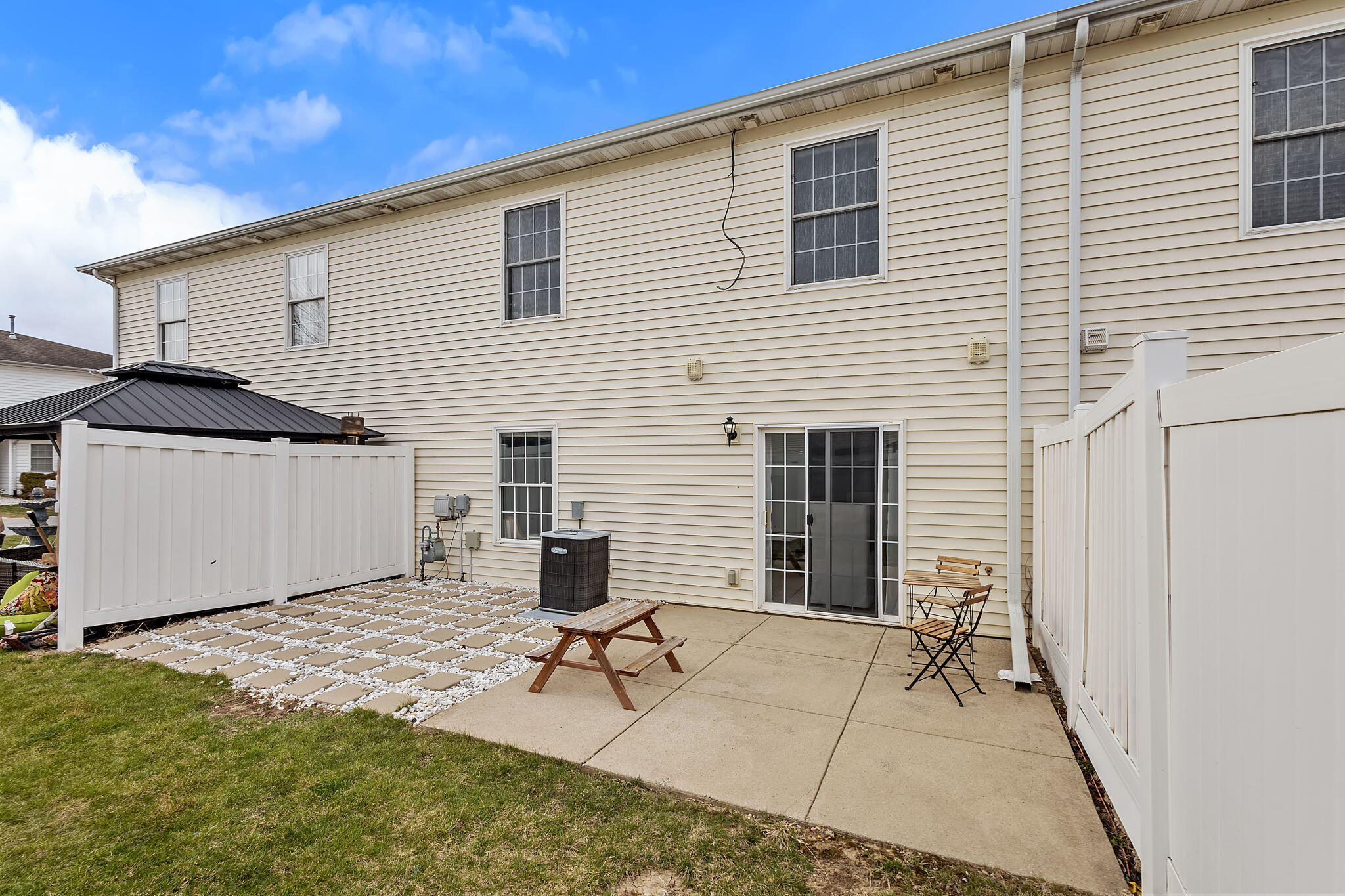 9573 Luebcke Lane Crown Point, IN 46307 - Photo 36 of 42 2048x1365