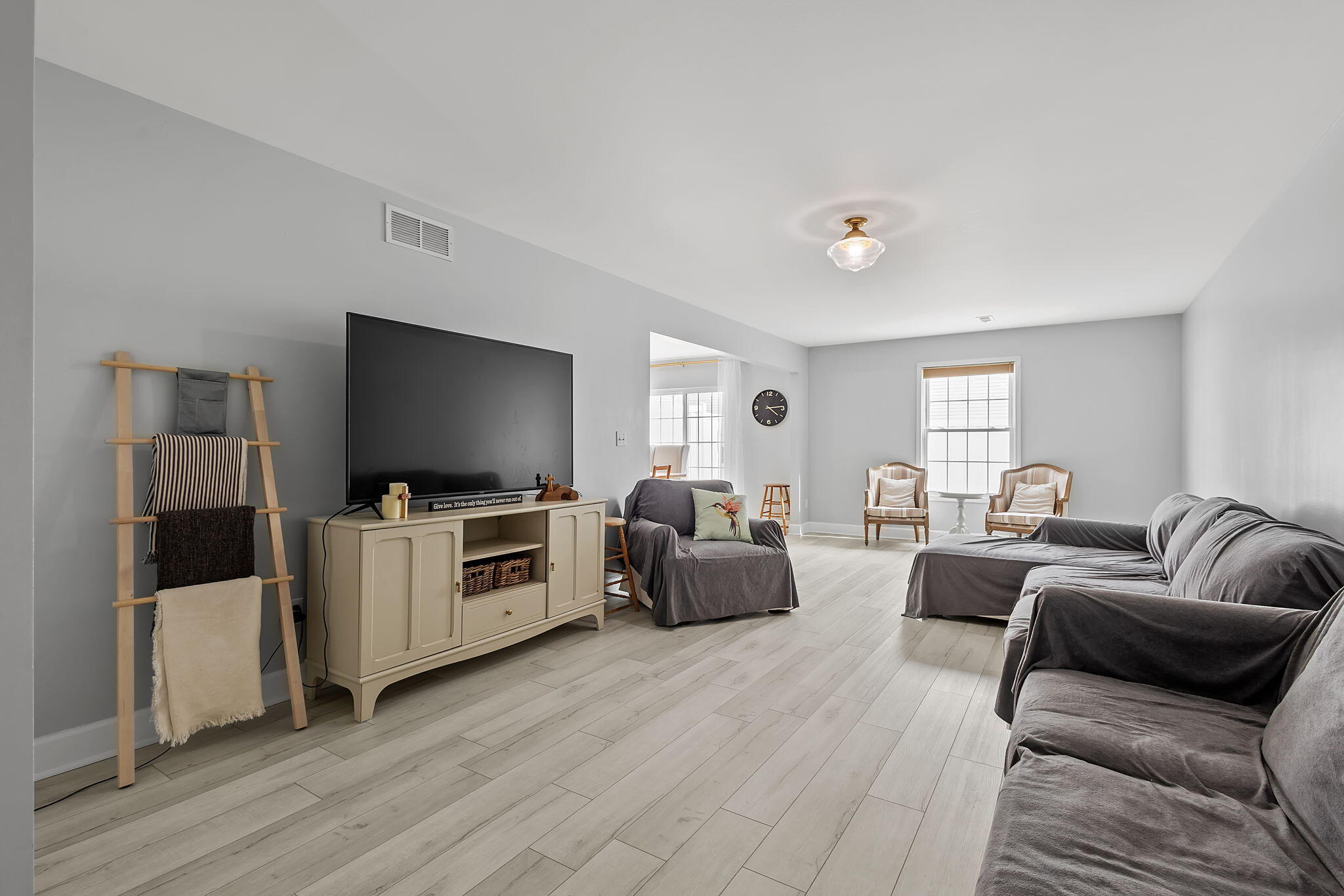 9573 Luebcke Lane Crown Point, IN 46307 - Photo 4 of 42 2048x1365