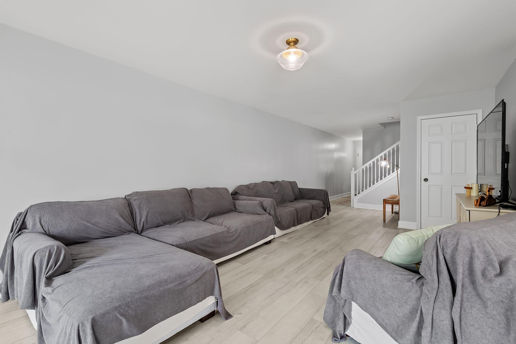 9573 Luebcke Lane Crown Point, IN 46307 - Photo 7 of 42 2048x1365