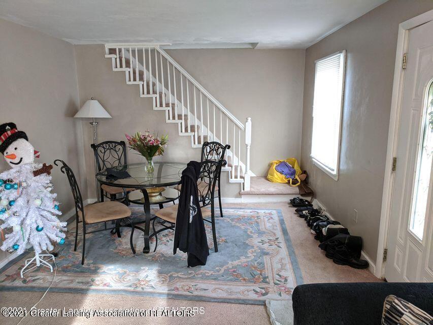 3322 Pleasant Grove Road Lansing, MI 48910 - Photo 7 of 9 8