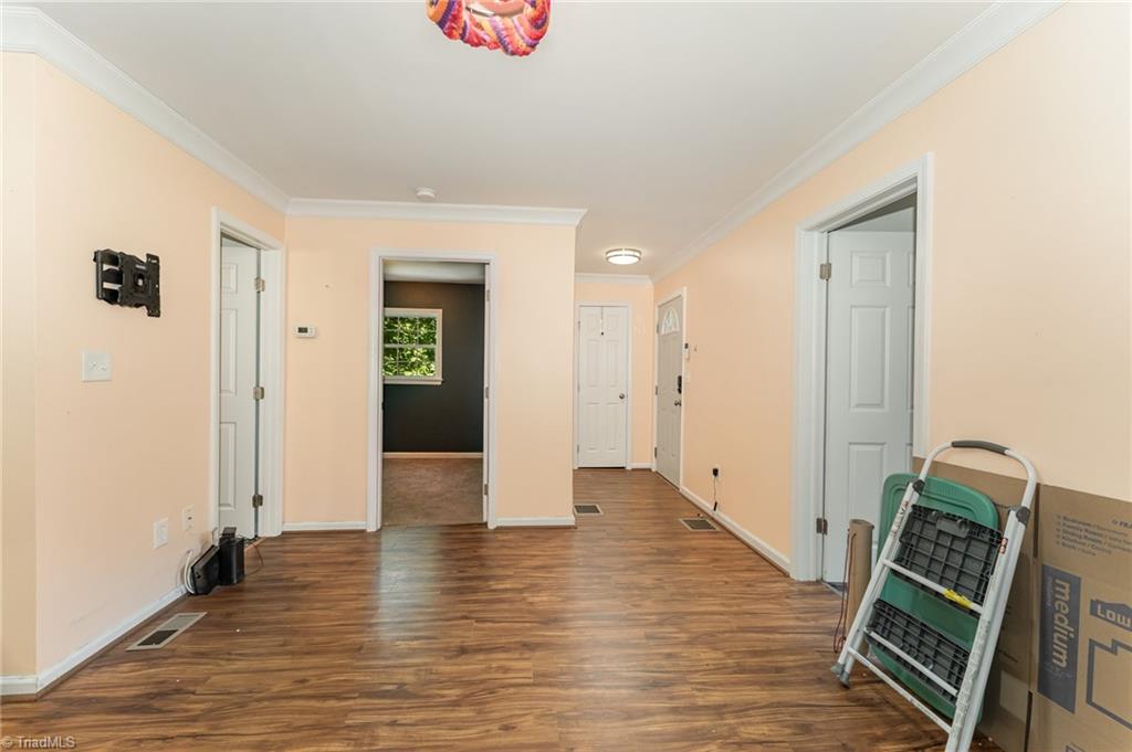 4660 Pine Hall Road Walkertown, NC 27051 - Photo 5 of 17 Gallery Image 5