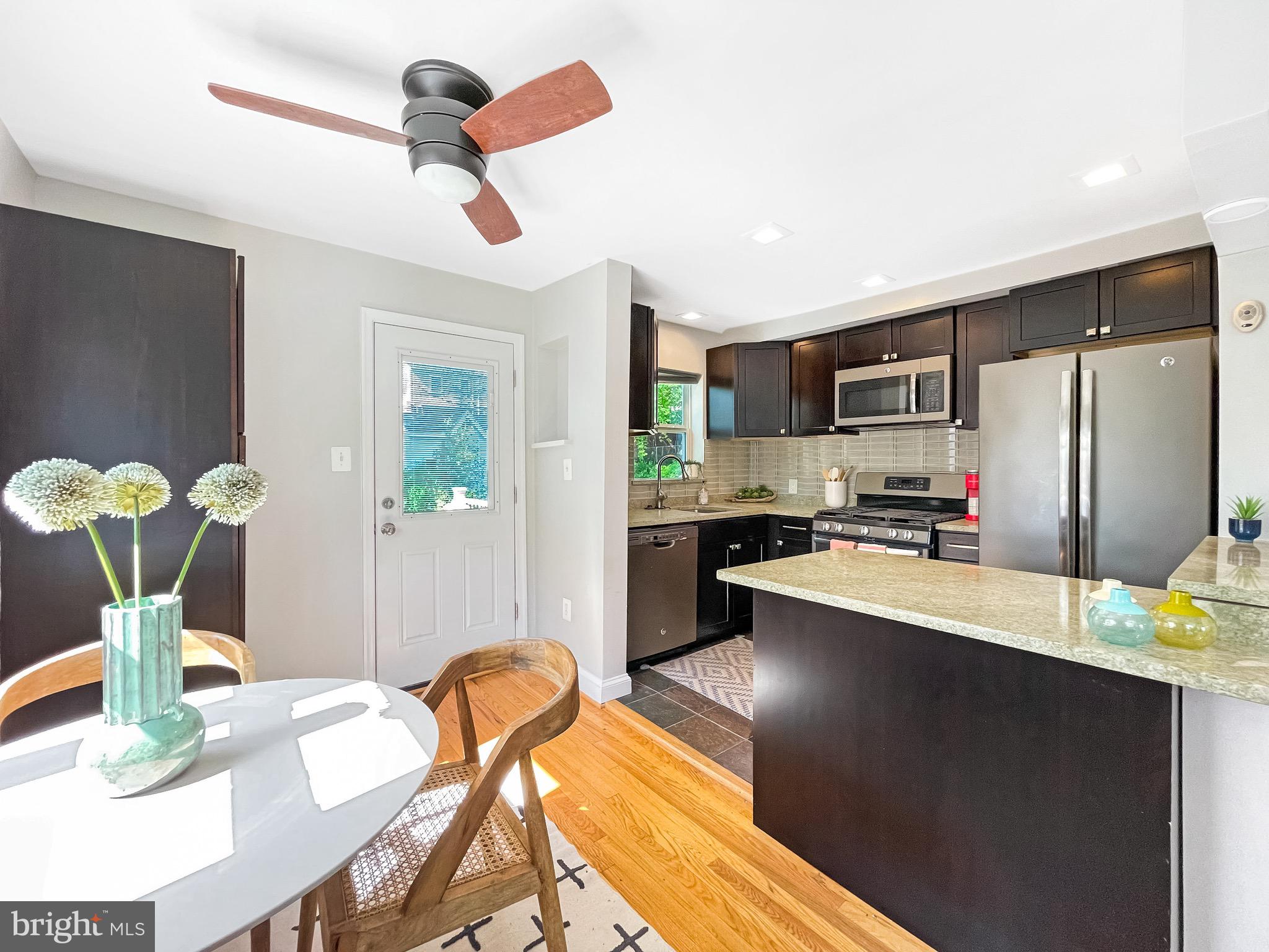 7210 Annapolis Road Hyattsville, MD 20784 - Photo 15 of 33
