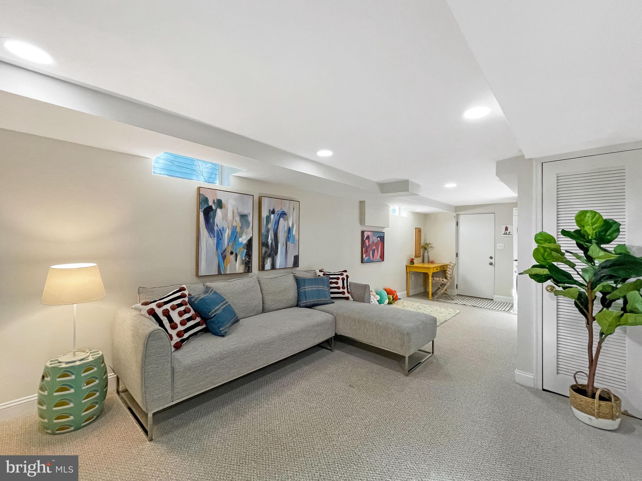 7210 Annapolis Road Hyattsville, MD 20784 - Photo 27 of 33
