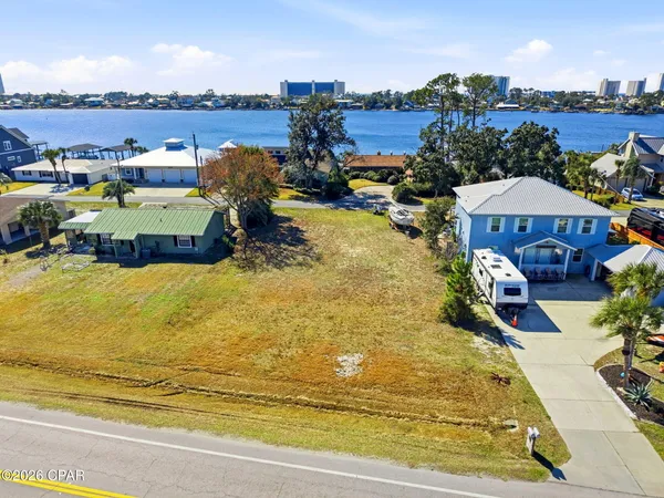 $179,900 | 6401 North Lagoon Drive, Panama City Beach, FL 32408