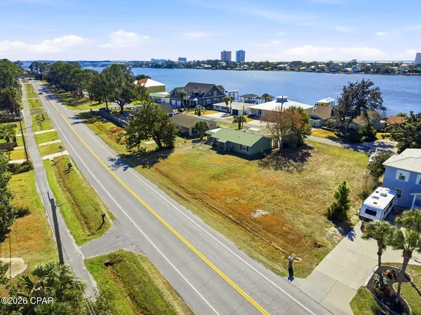$179,900 | 6401 North Lagoon Drive, Panama City Beach, FL 32408