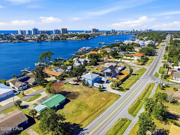 $179,900 | 6401 North Lagoon Drive, Panama City Beach, FL 32408