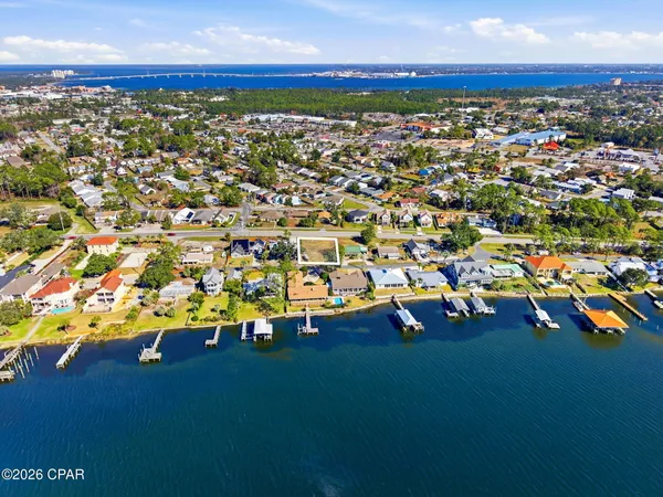 $179,900 | 6401 North Lagoon Drive, Panama City Beach, FL 32408