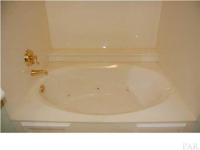1847 Pearson Road Milton, FL 32583 - Photo 12 of 23 Guest bath