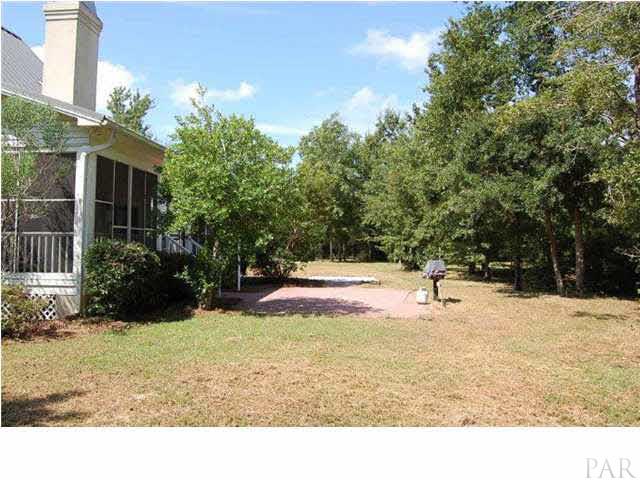 1847 Pearson Road Milton, FL 32583 - Photo 14 of 23 Back yard