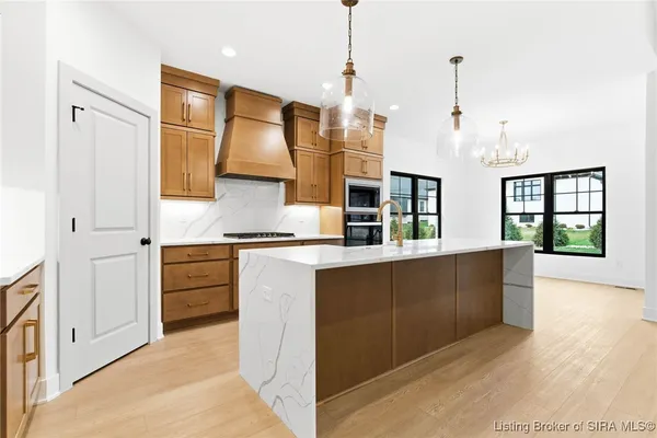 $649,000 | 707 Lillian Way, Jeffersonville, IN 47130