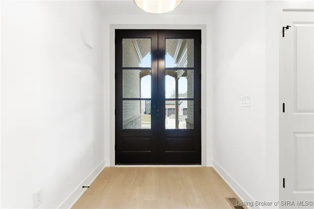 $649,000 | 707 Lillian Way, Jeffersonville, IN 47130