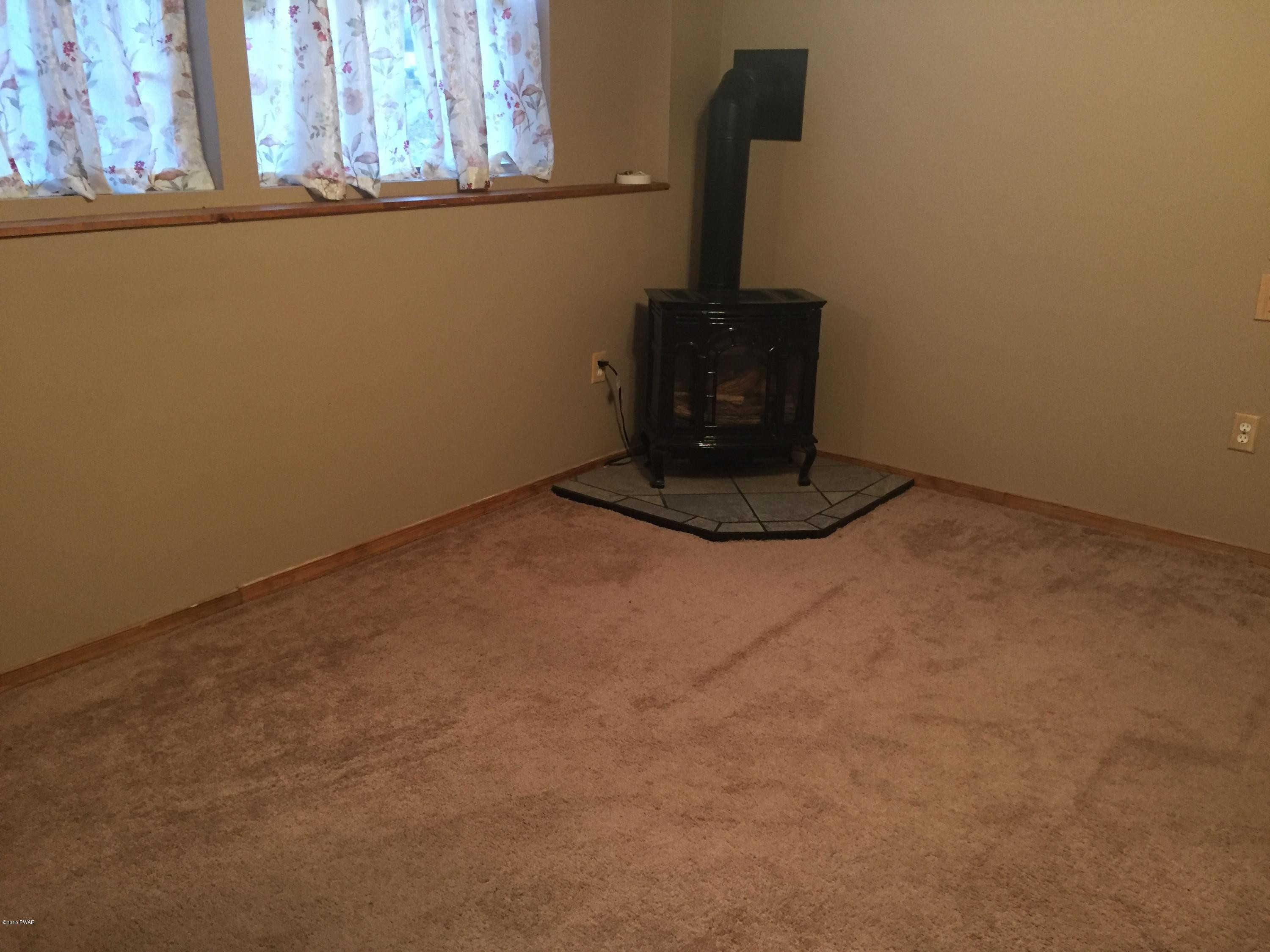 129 Maple Ridge Road Milford, PA 18337 - Photo 19 of 25