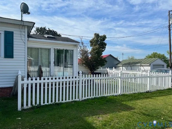 $249,000 | 1515 Lee Street, West Point, VA 23181