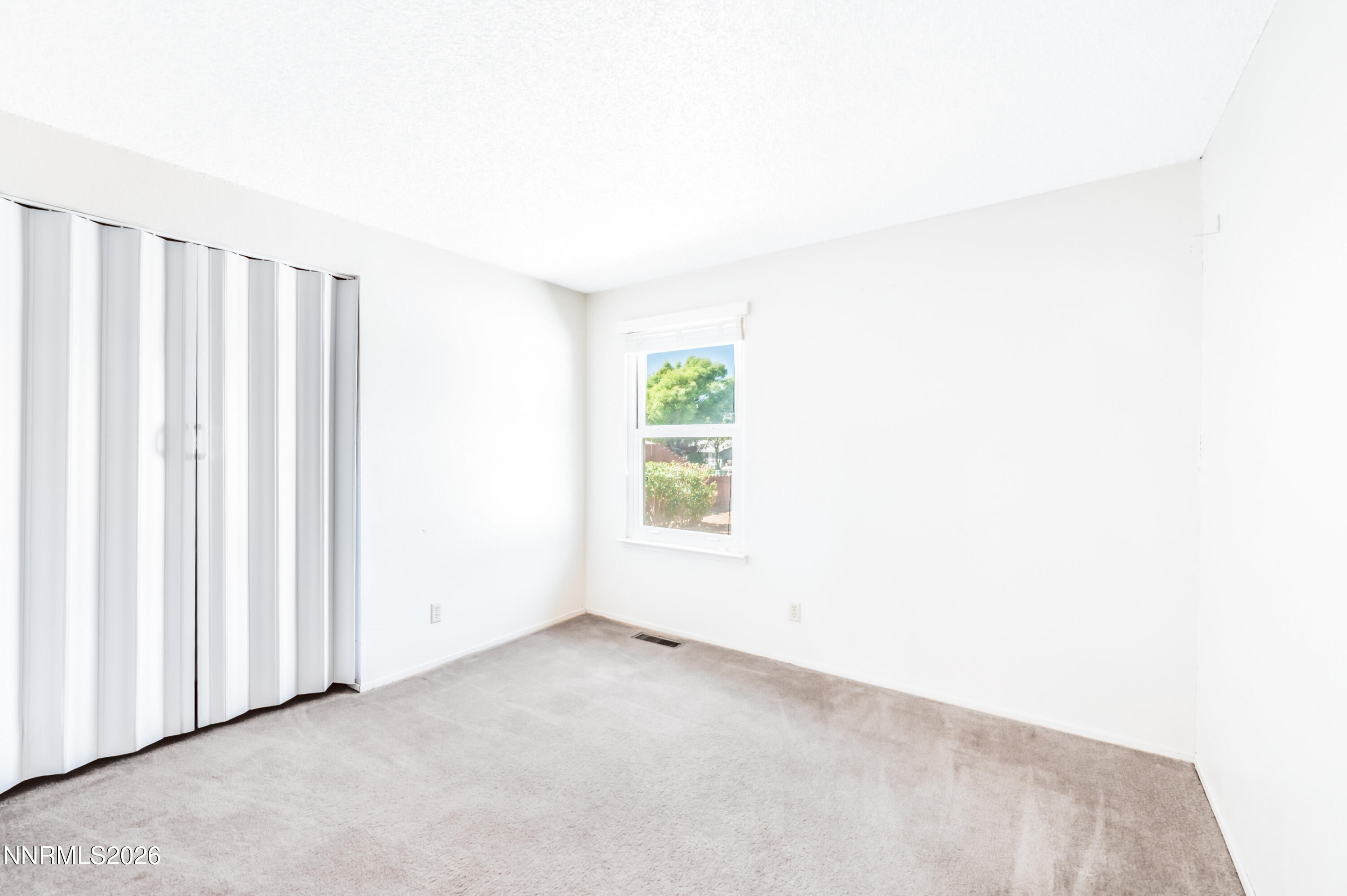 3985 Kentwood Court Reno, NV 89503 - Photo 12 of 21 Kent-1022