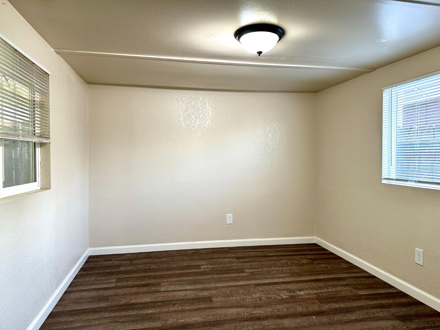 922 E Street Reedley, CA 93654 - Photo 19 of 24